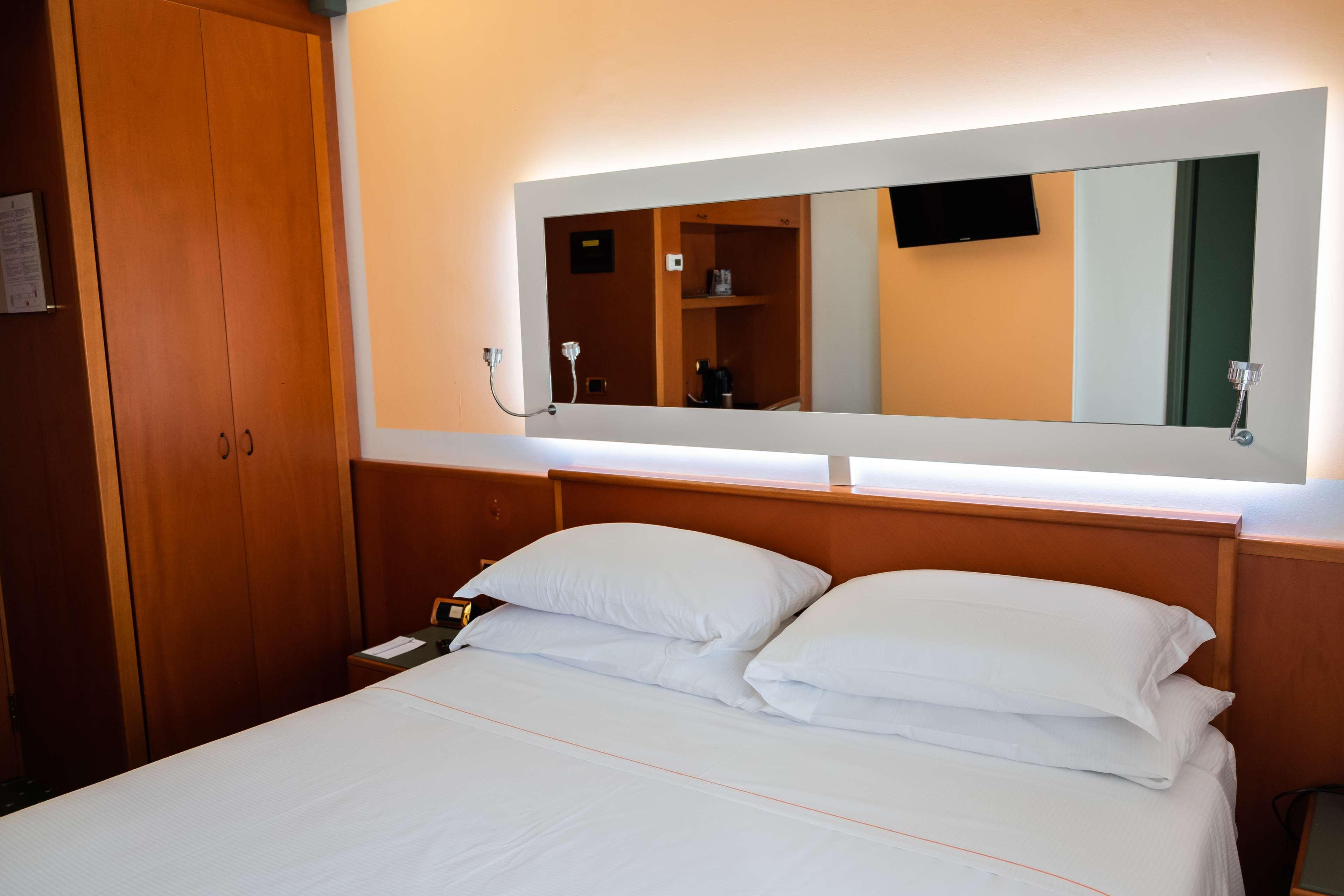 Jet Hotel, Sure Hotel Collection By Best Western ガッララーテ エクステリア 写真